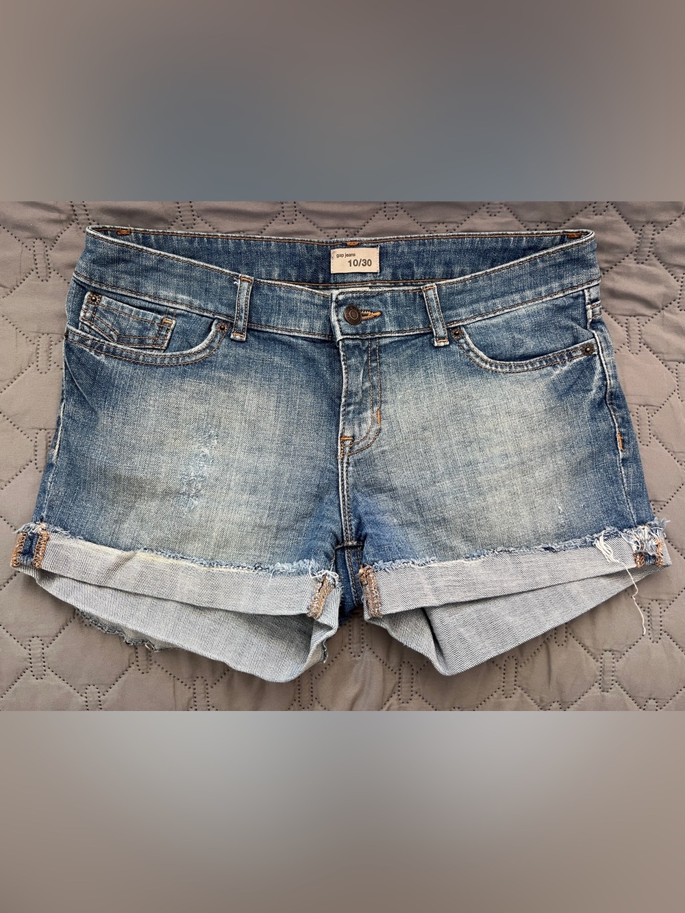 GAP Denim Cutoff Jean Shorts Roll Cuff Raw Hem Size 10/30 Vintage 2011